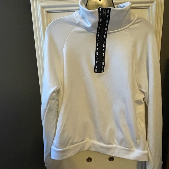 Nike white never worn pullover - Picture 3 of 7
